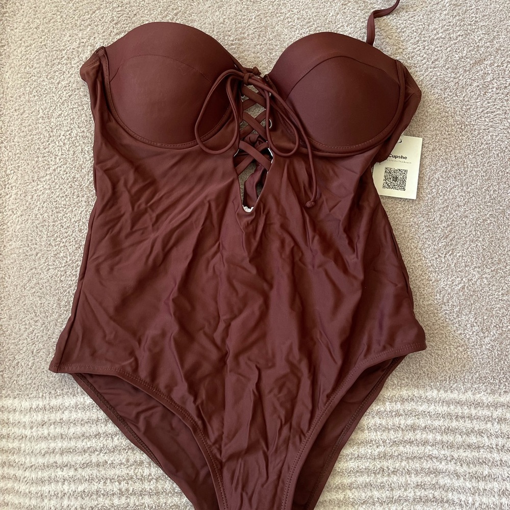 NWT* Cupshe one-piece bathing suit